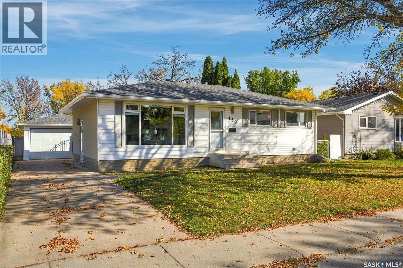 158 Smallwood CRESCENT