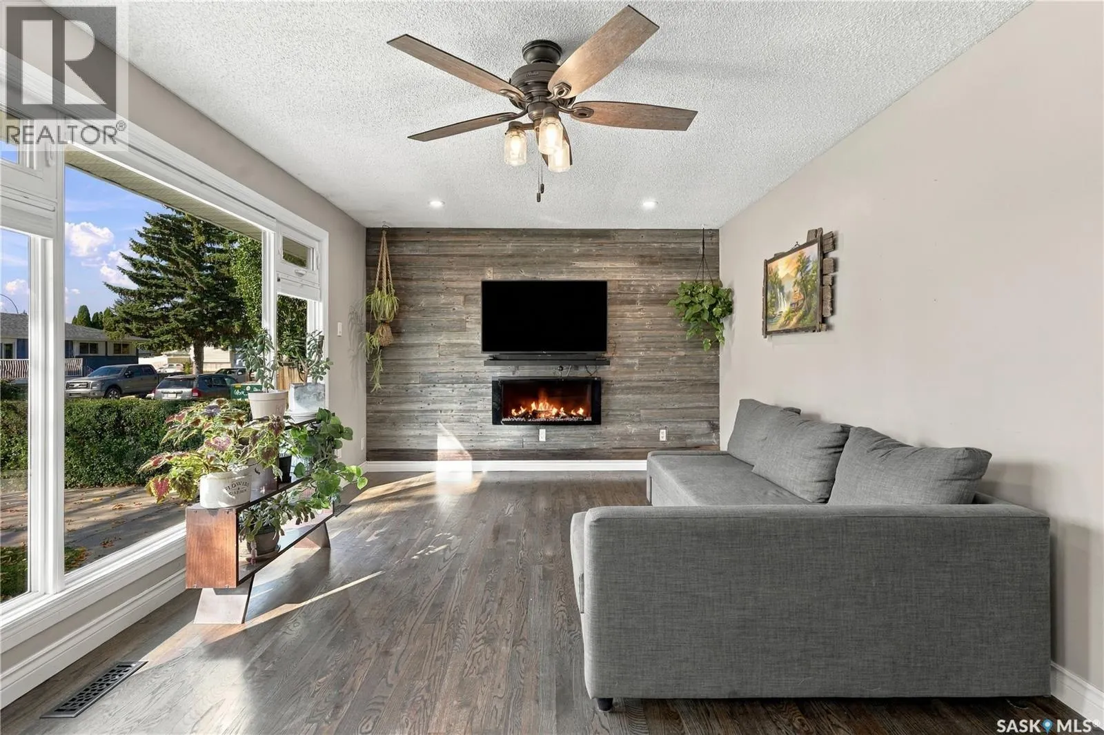 158 Smallwood CRESCENT