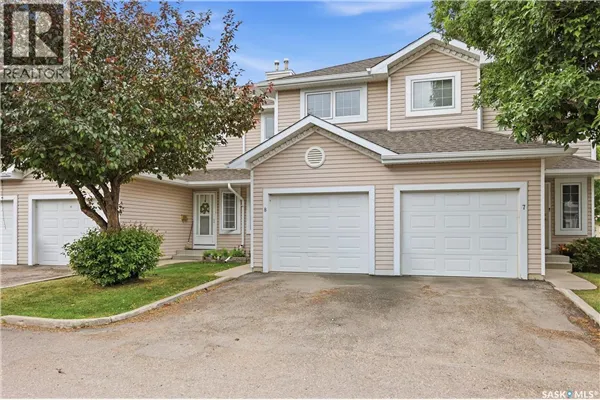 Condo for sale: 8 103 Berini DRIVE, Saskatoon, SK