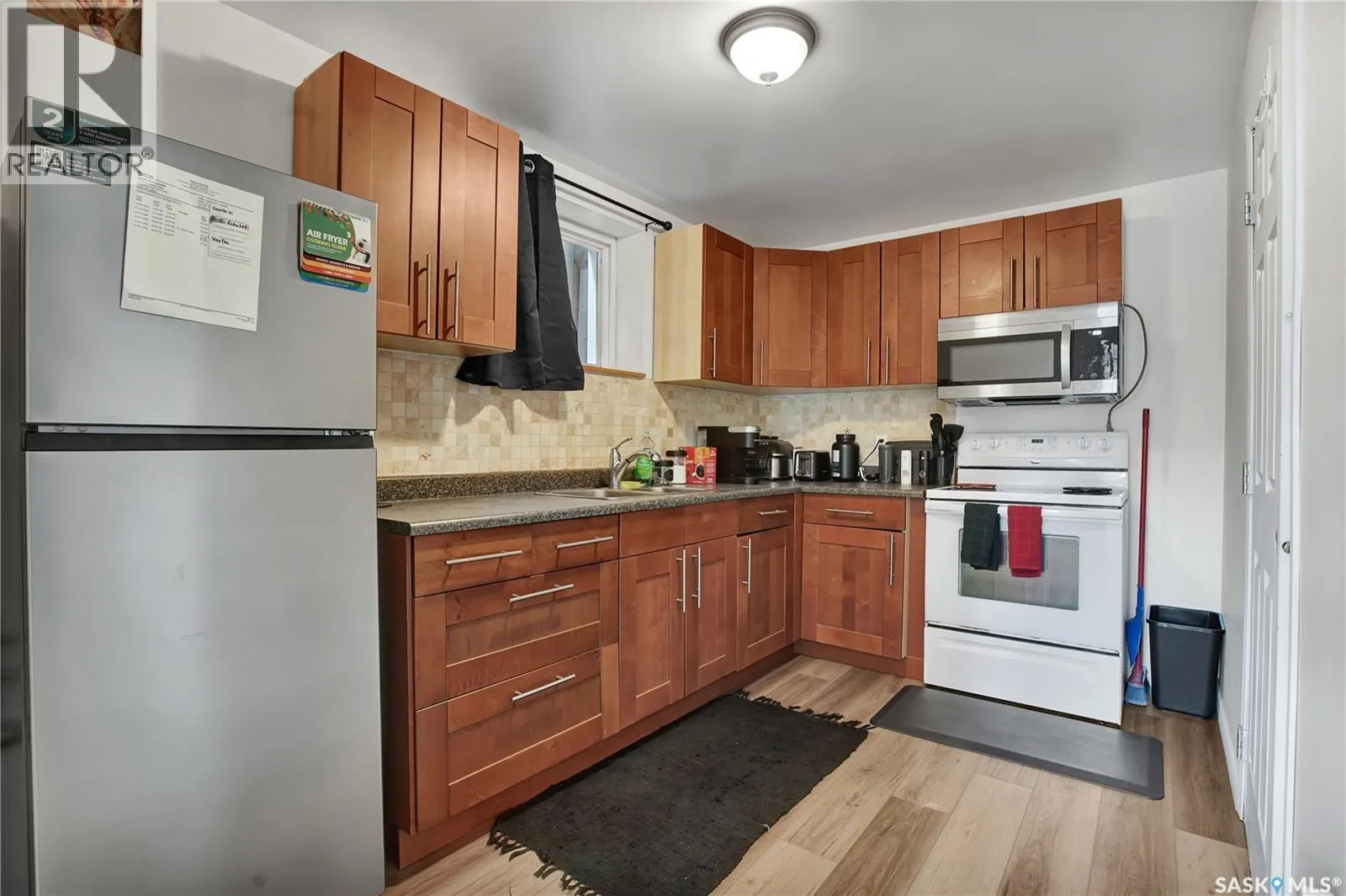 1104 4th STREET E