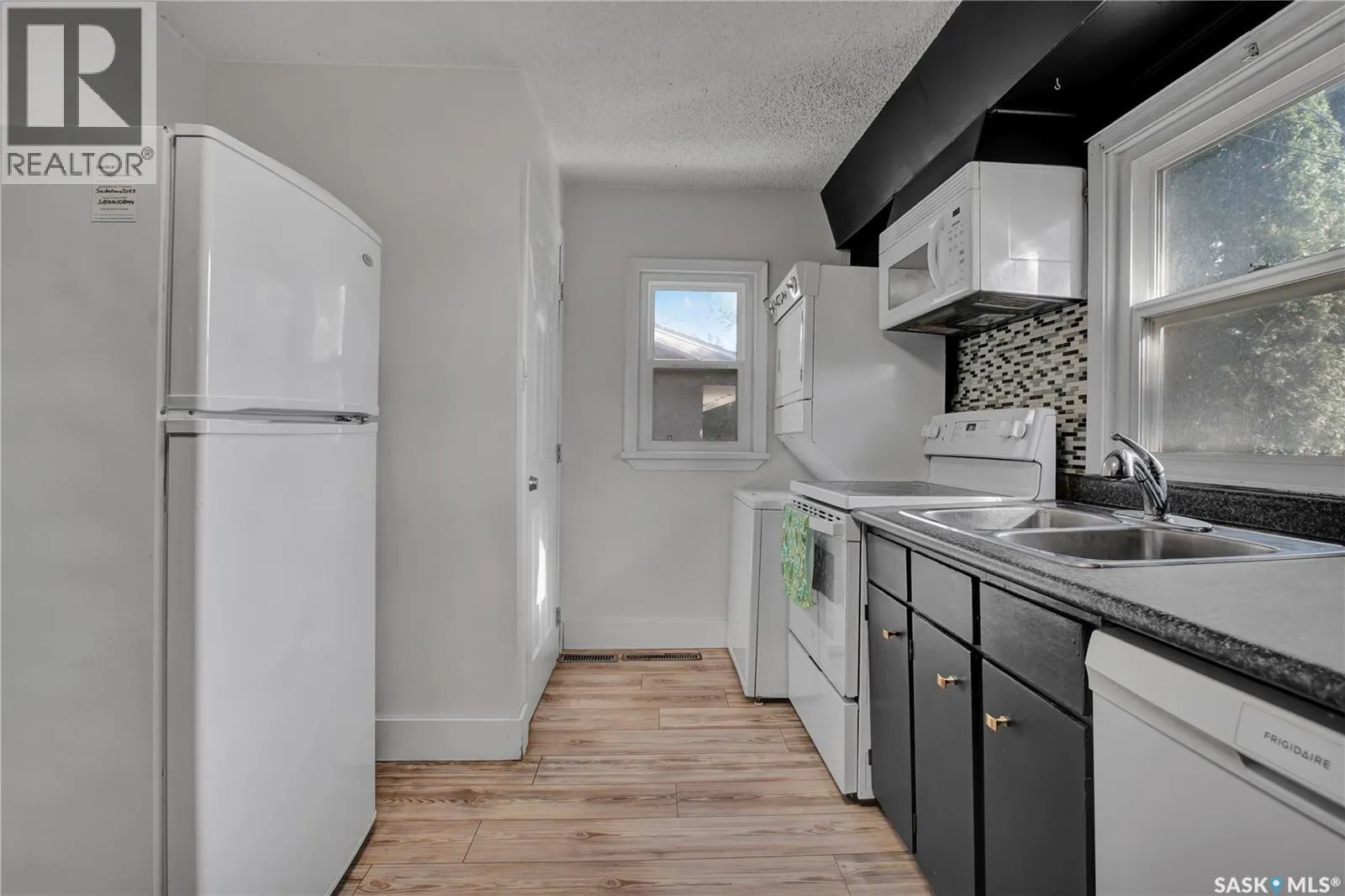 1104 4th STREET E
