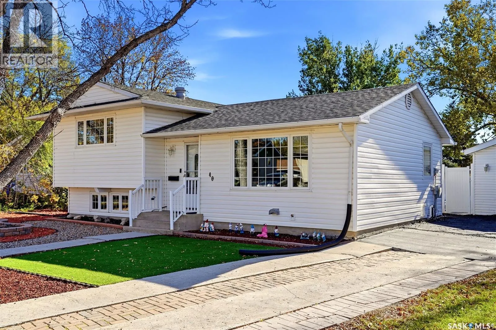 40 PLEASANTVIEW BAY