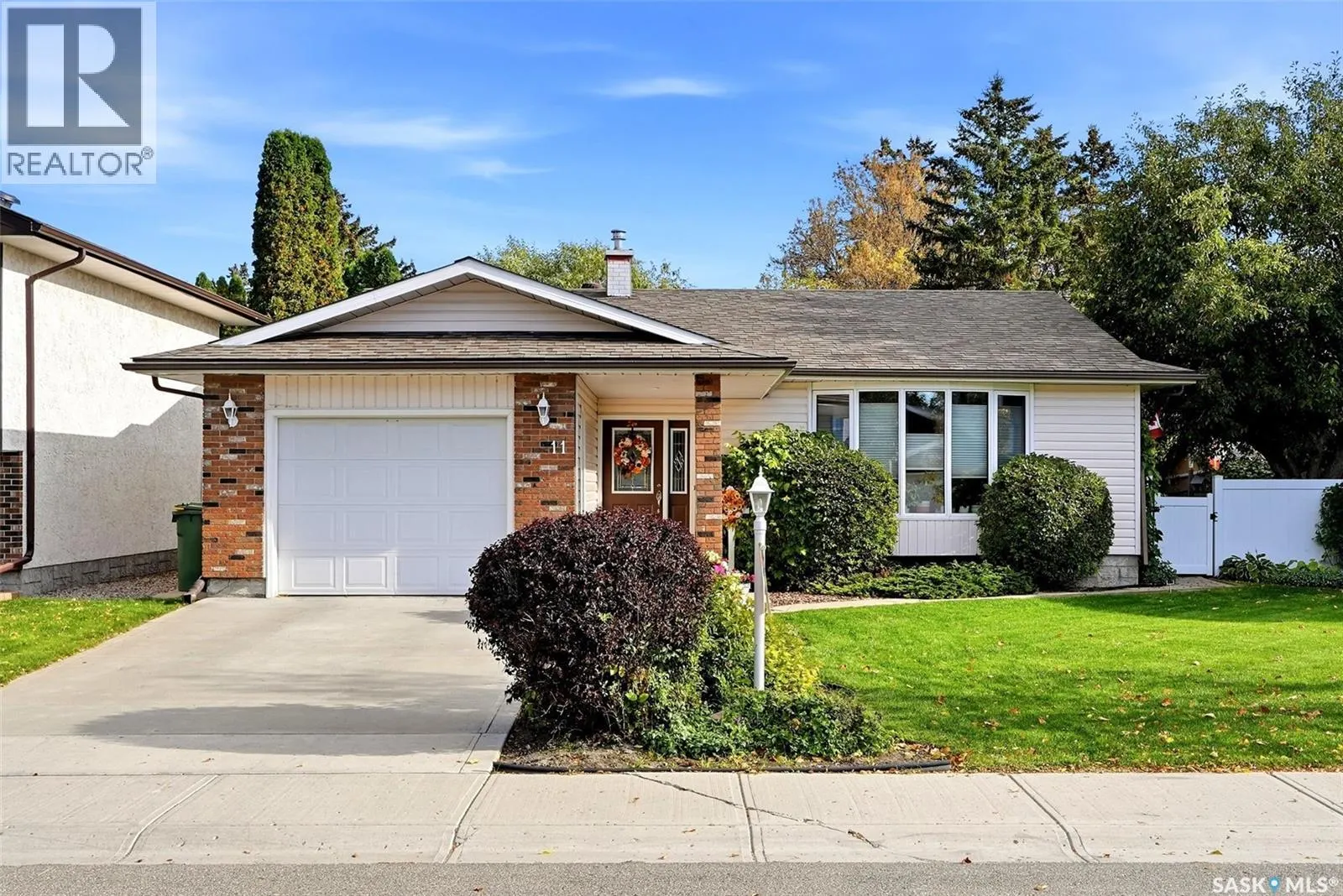 11 Green Meadow ROAD