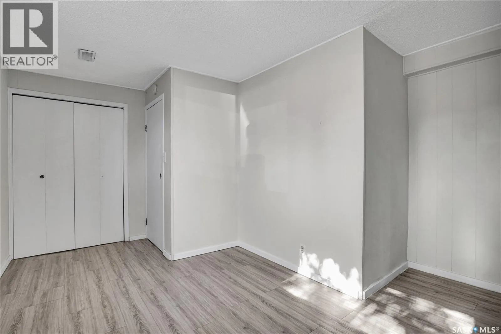 63 Jordan PLACE