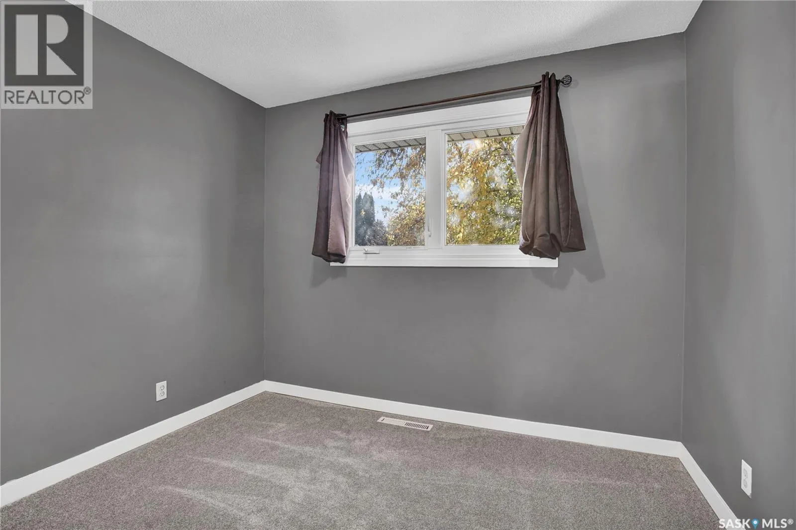 63 Jordan PLACE