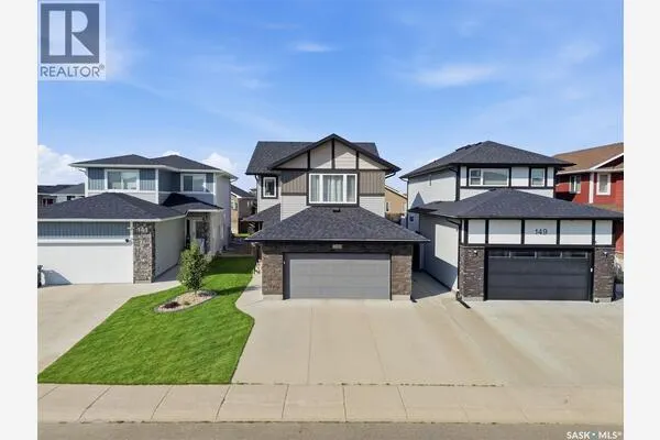 145 Cowan CRESCENT