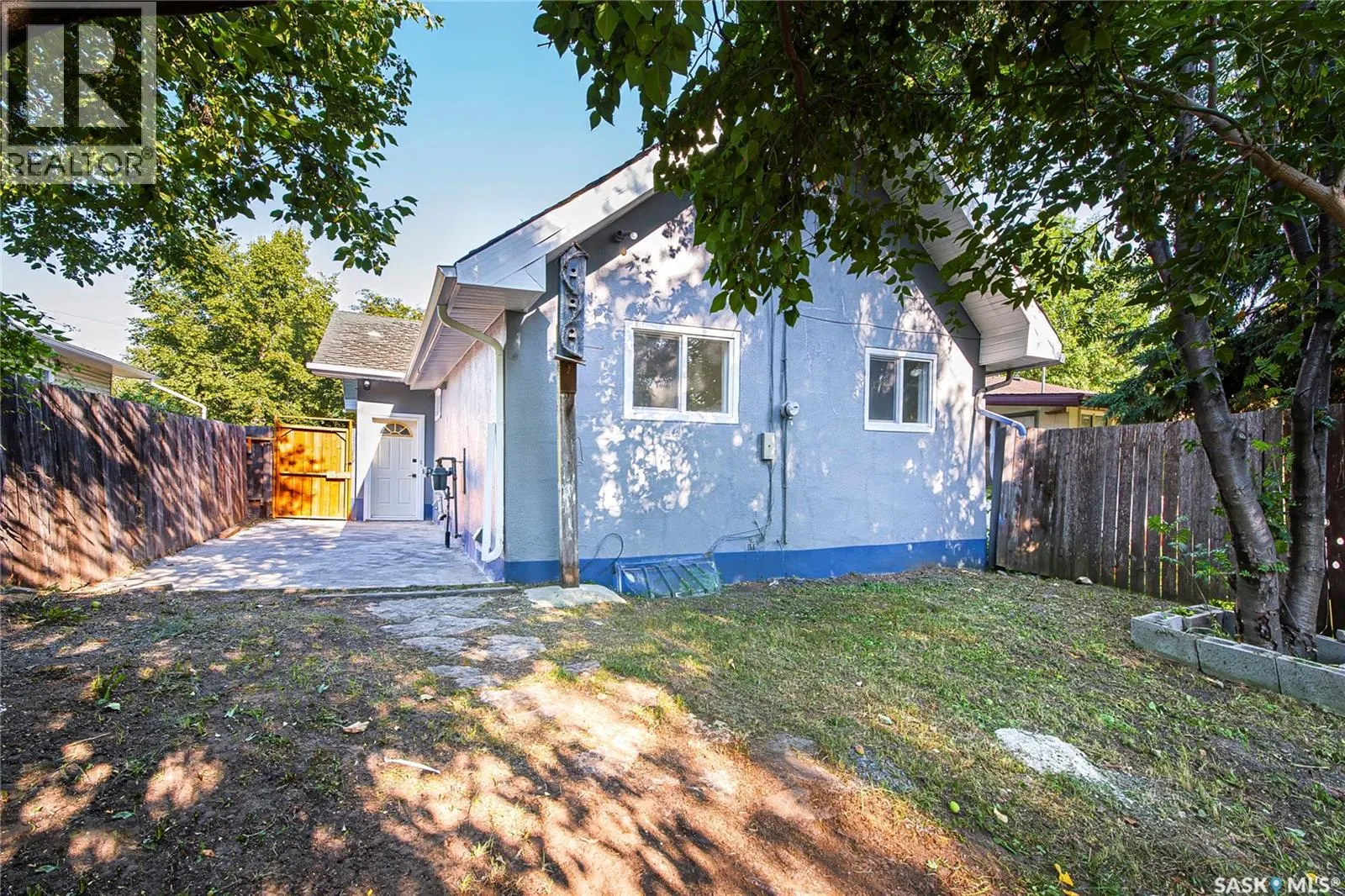 451 R AVENUE S