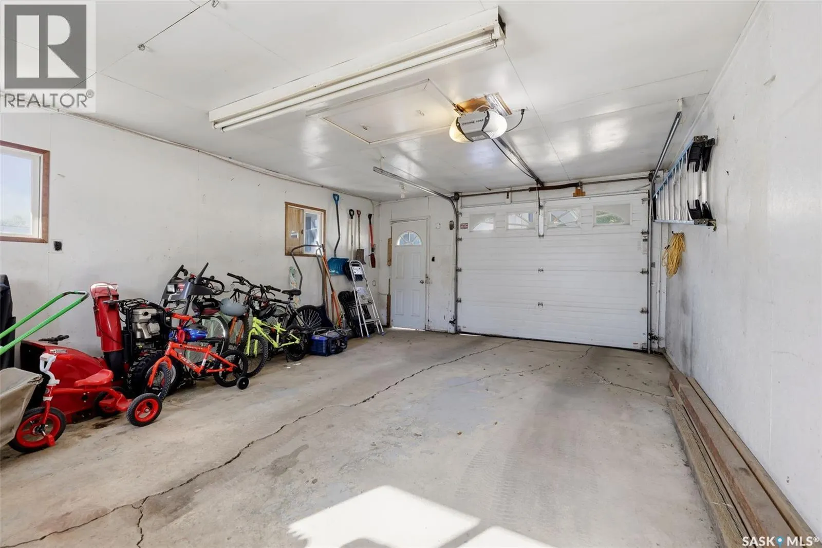 111 Elmview ROAD