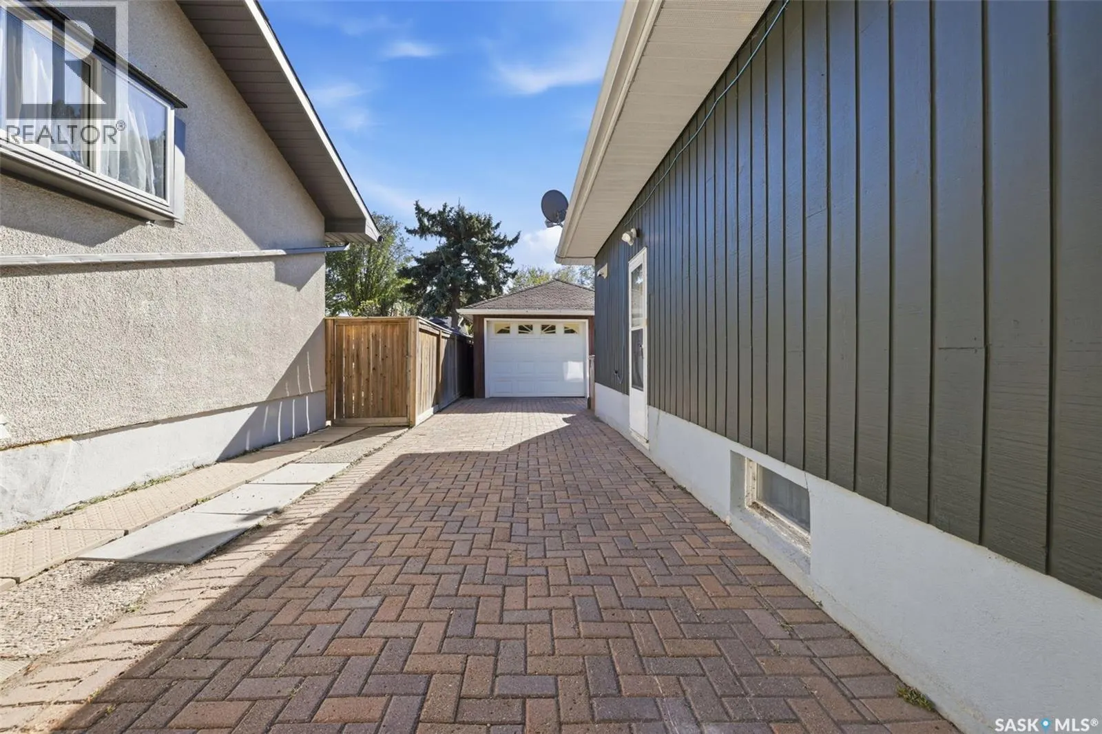 111 Elmview ROAD