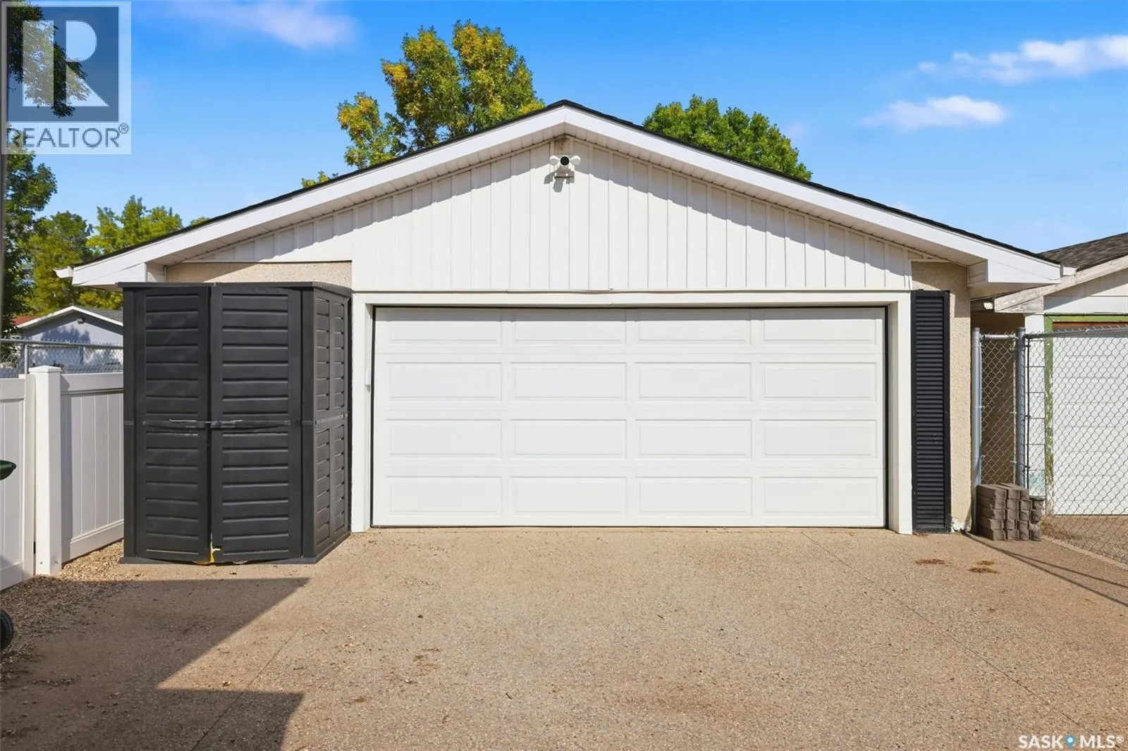 6218 Sherwood DRIVE