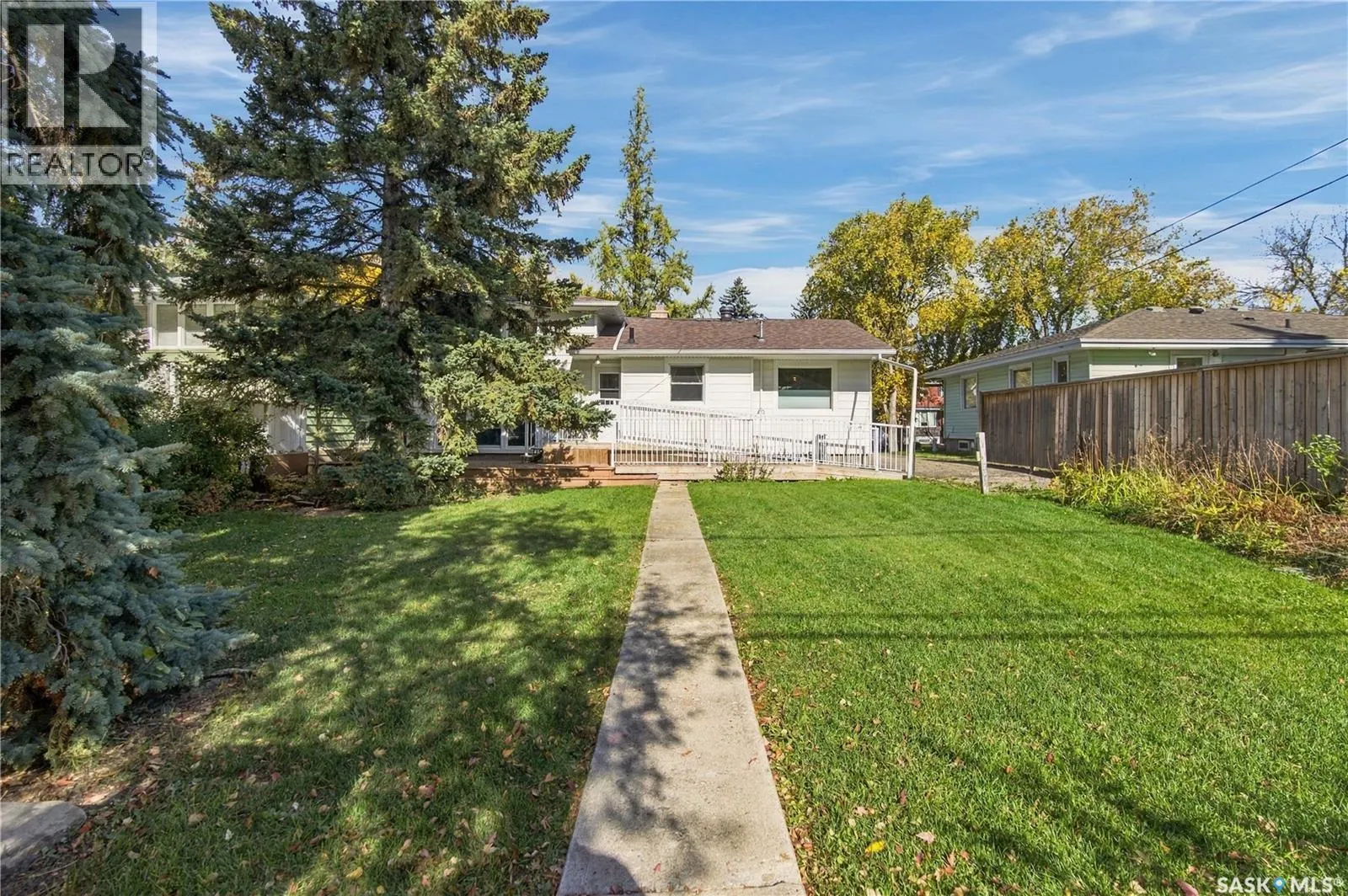 2727 Assiniboine AVENUE