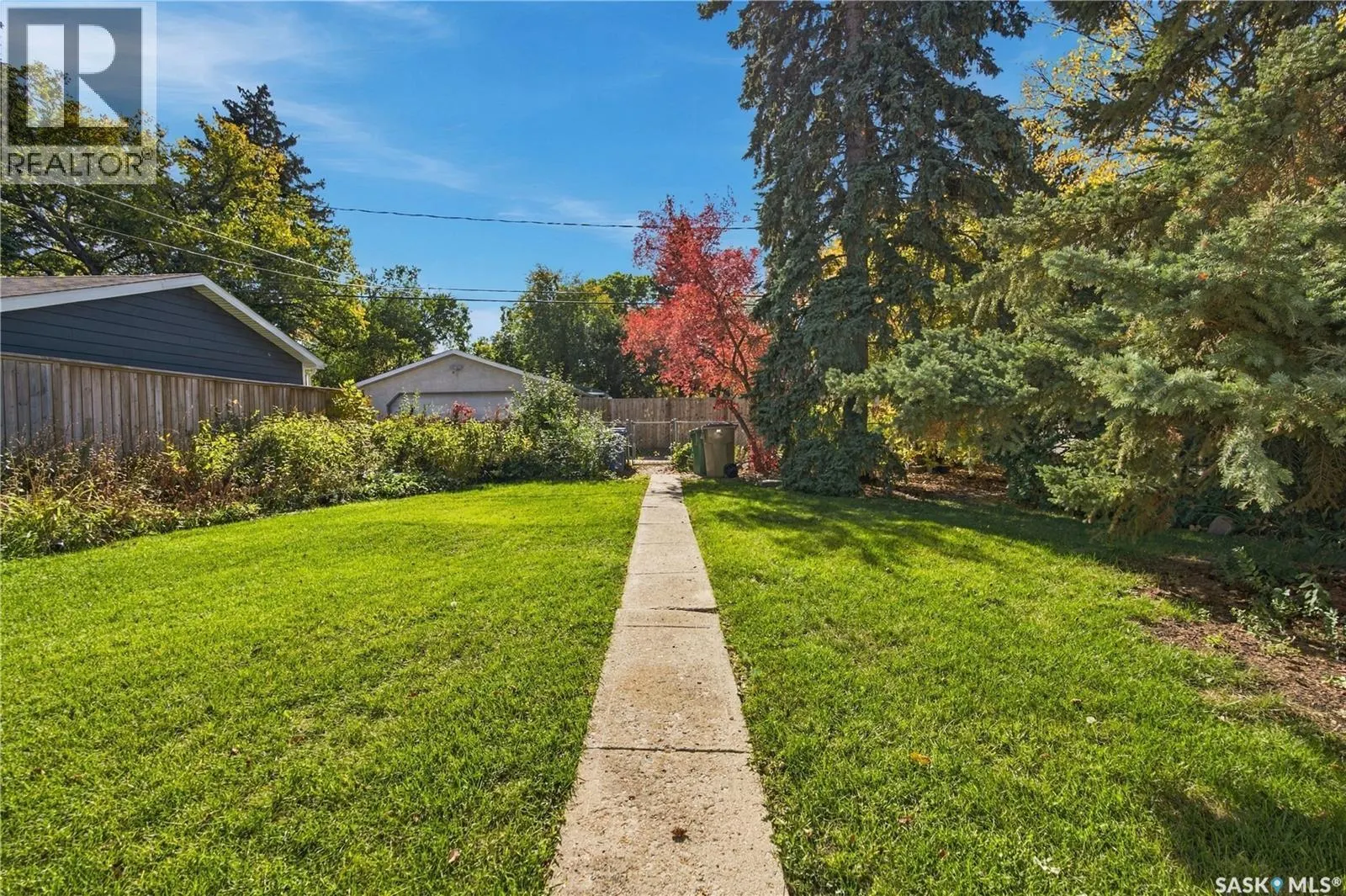 2727 Assiniboine AVENUE