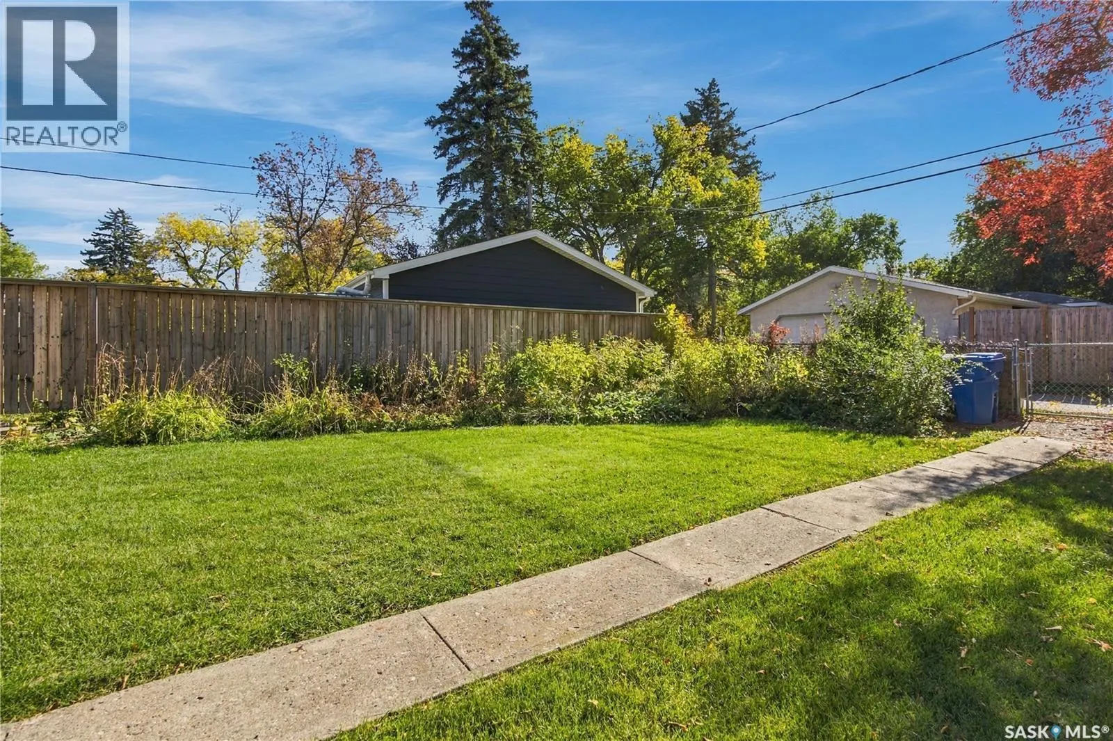 2727 Assiniboine AVENUE