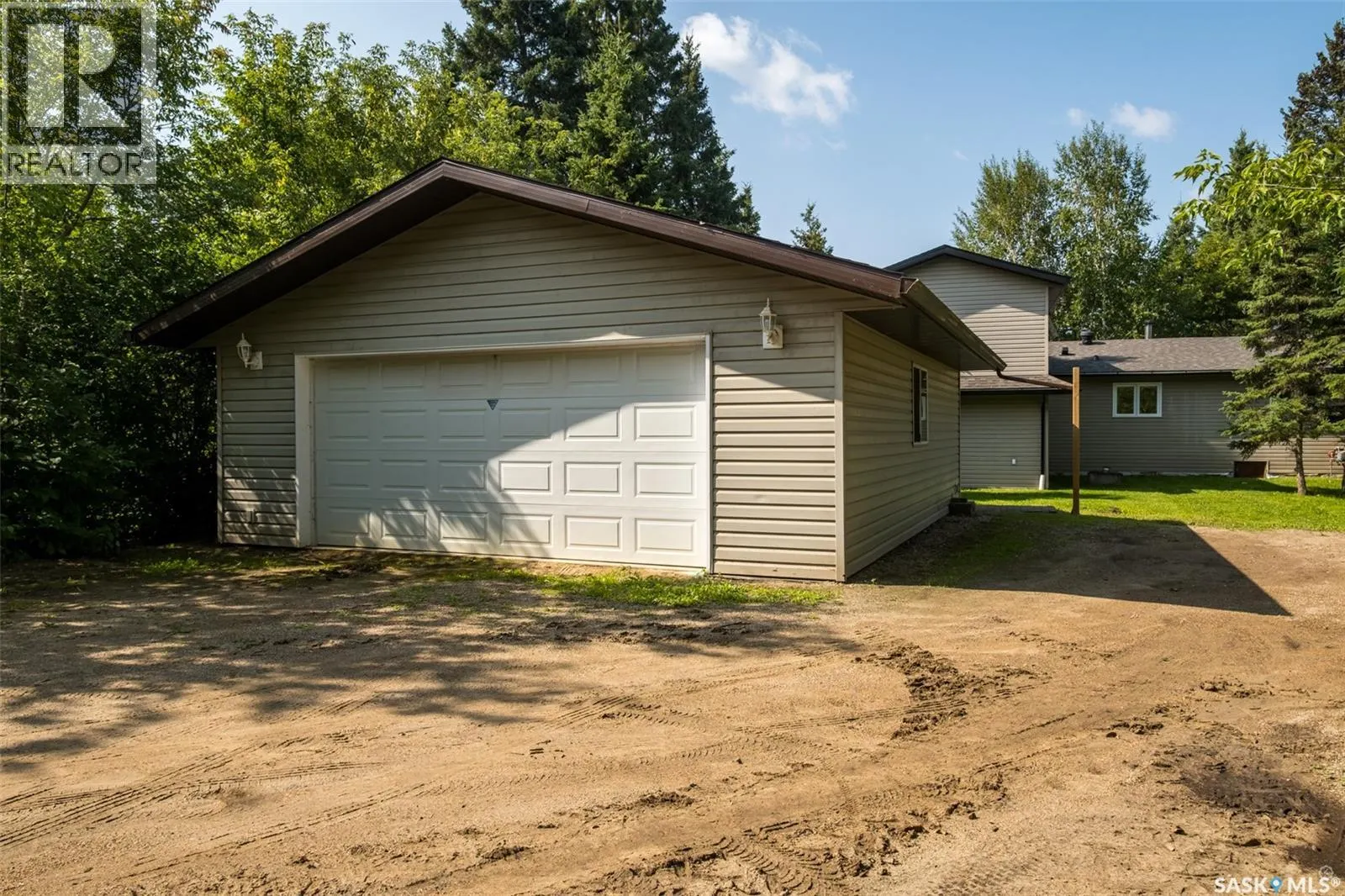 282 Neis DRIVE
