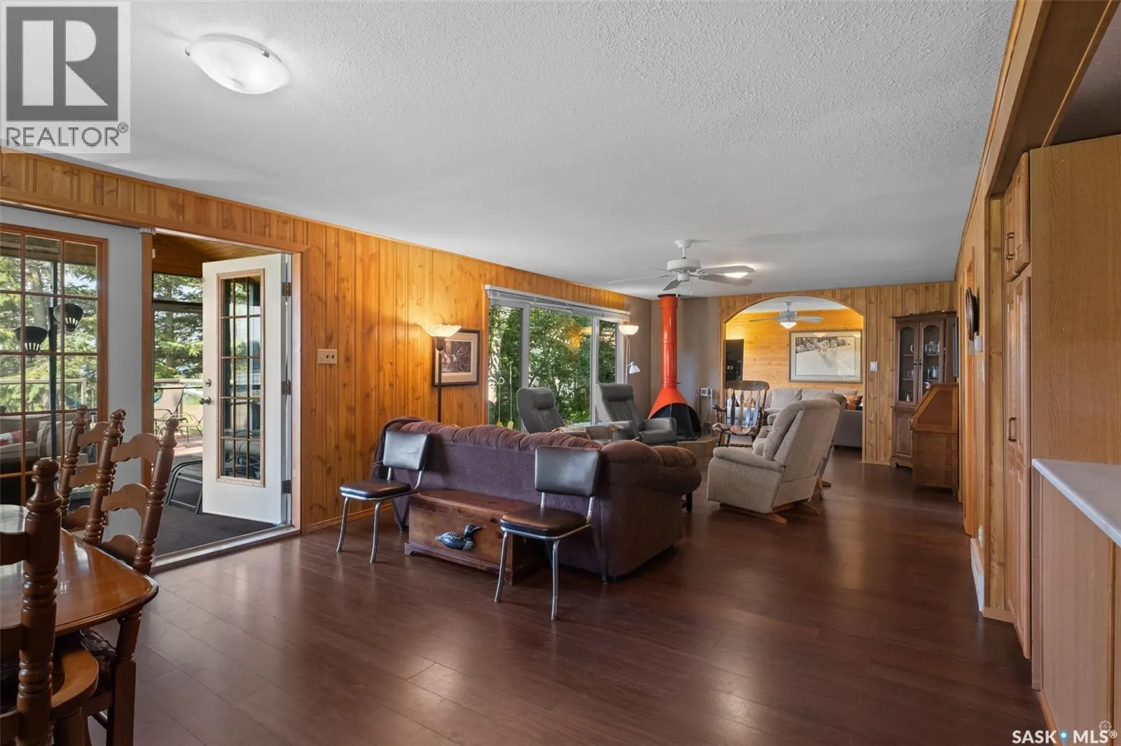 282 Neis DRIVE
