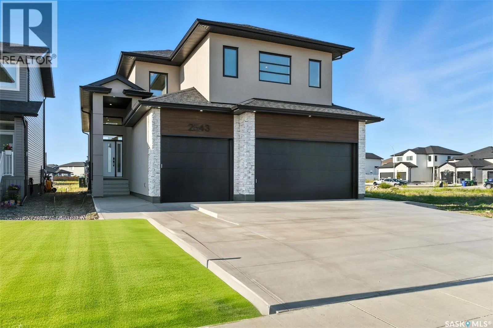 2543 Rosewood DRIVE