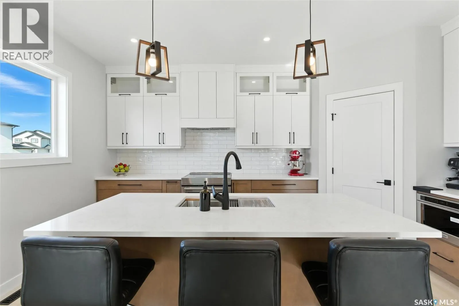 2543 Rosewood DRIVE