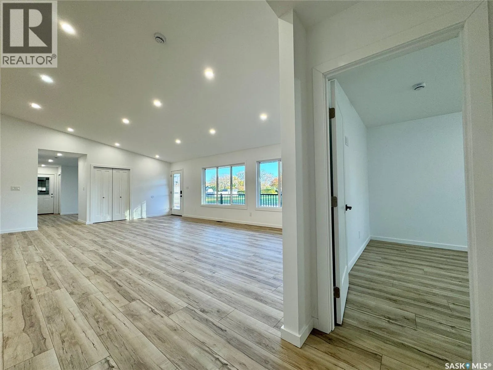 43 Franklin AVENUE