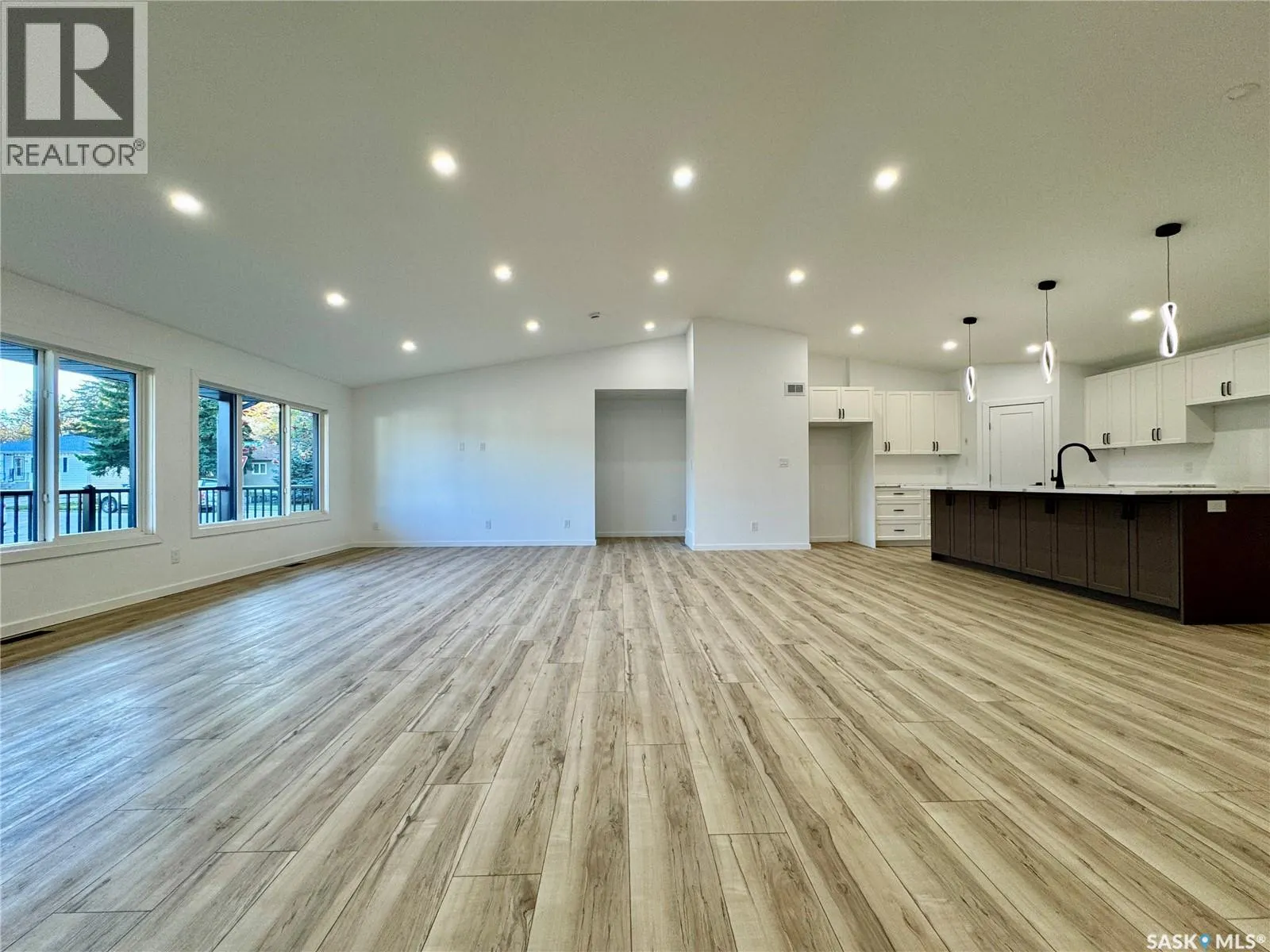 43 Franklin AVENUE