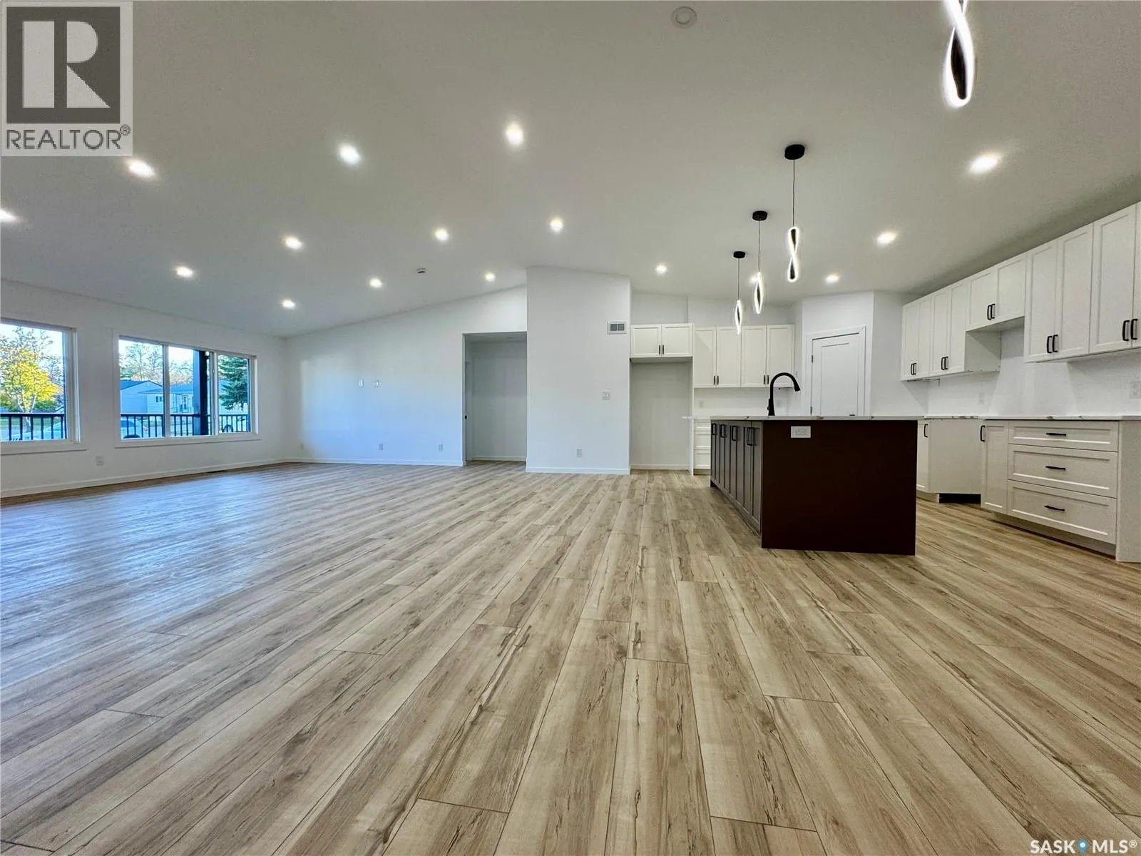 43 Franklin AVENUE