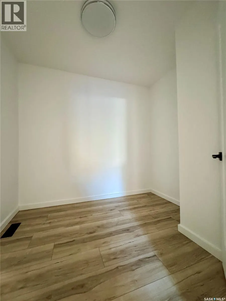 43 Franklin AVENUE