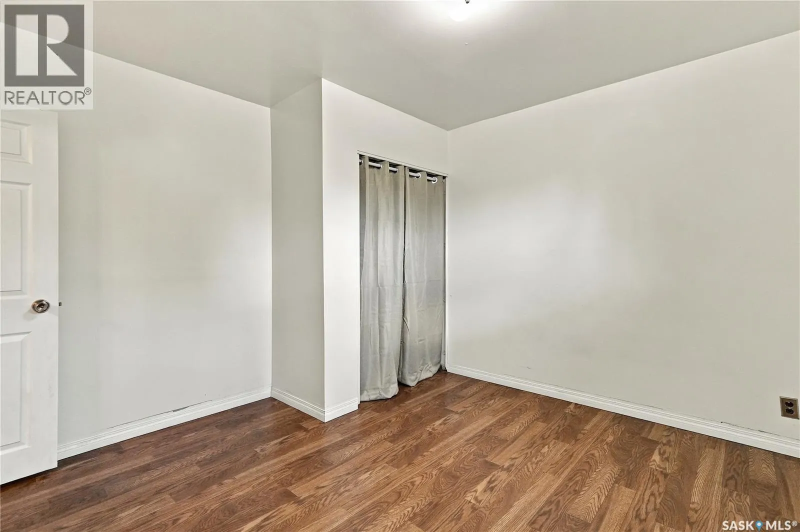 226 U AVENUE N