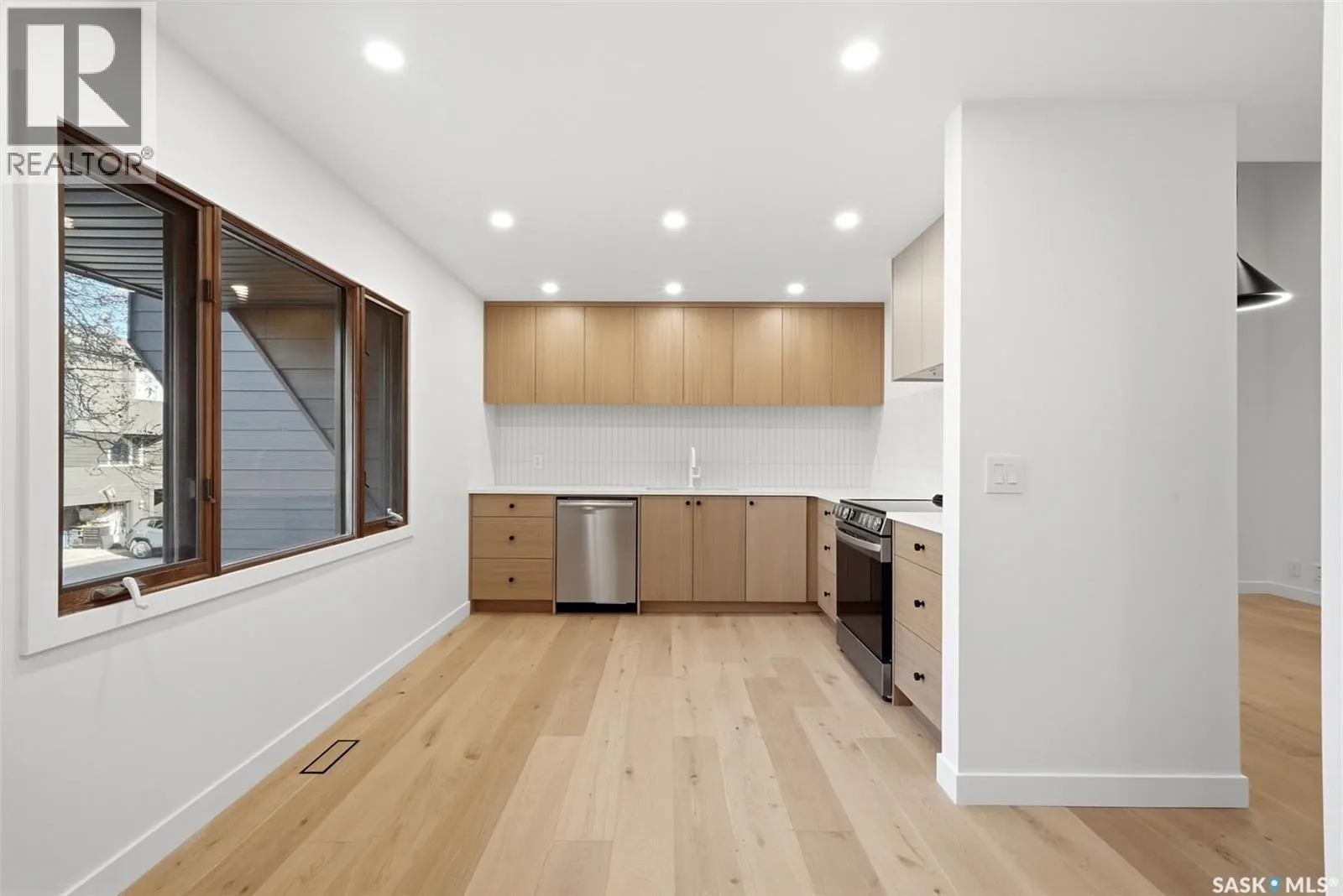 27 Quincy DRIVE
