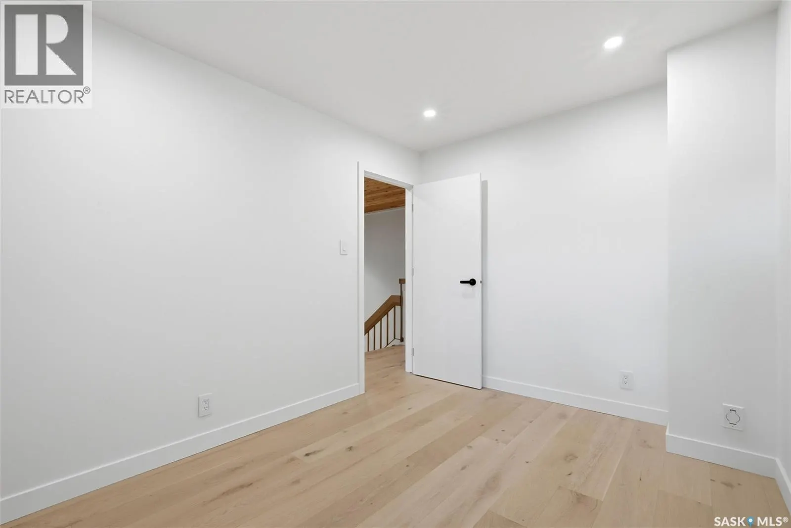 27 Quincy DRIVE