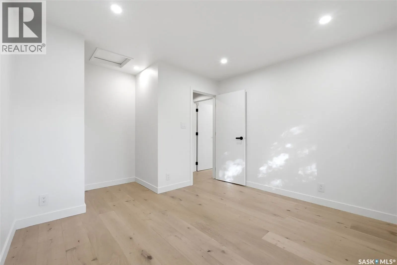 27 Quincy DRIVE