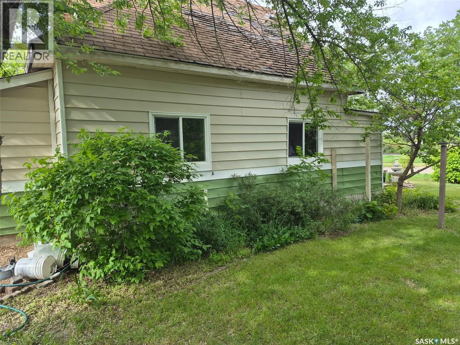 303 Edward STREET