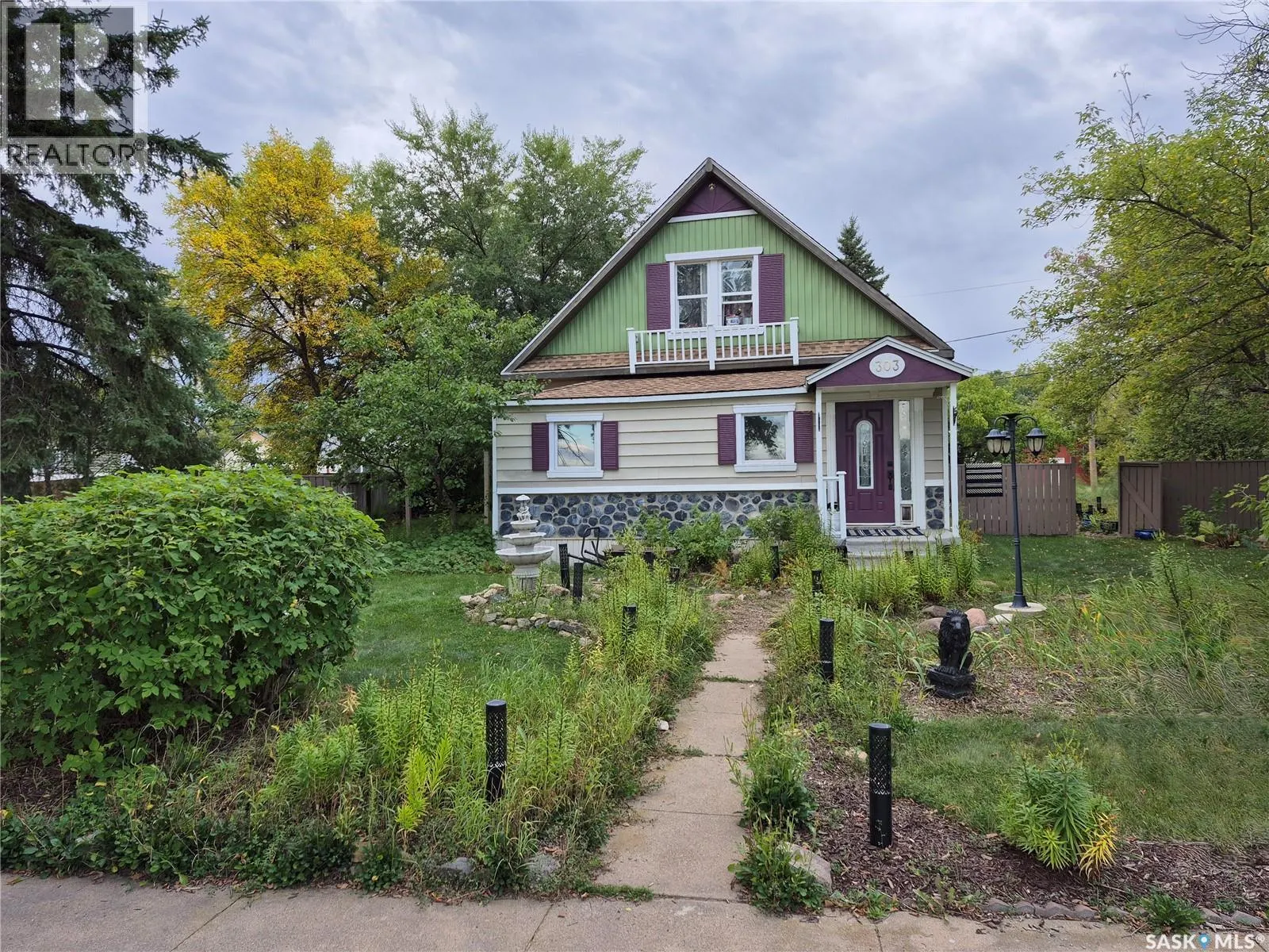 303 Edward STREET