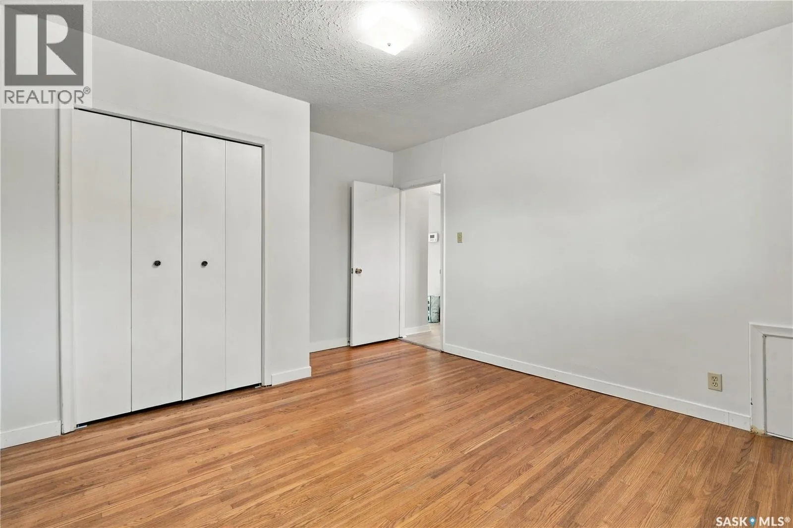 328 College AVENUE E
