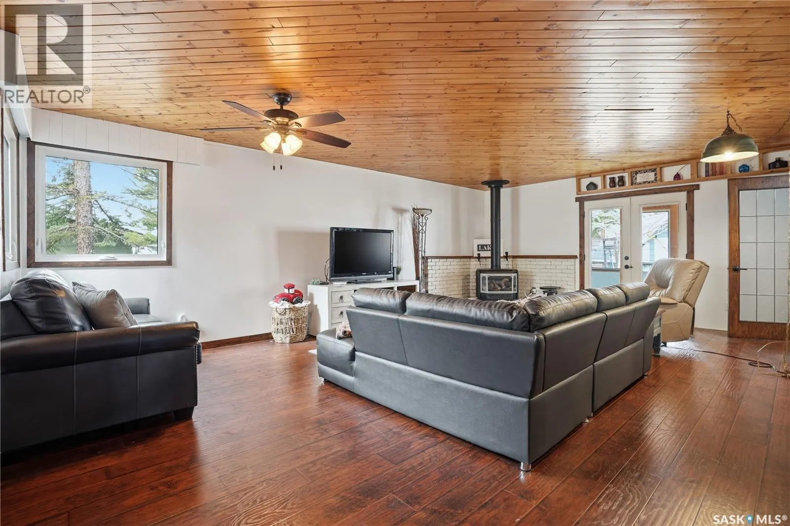 18 Mallard STREET W