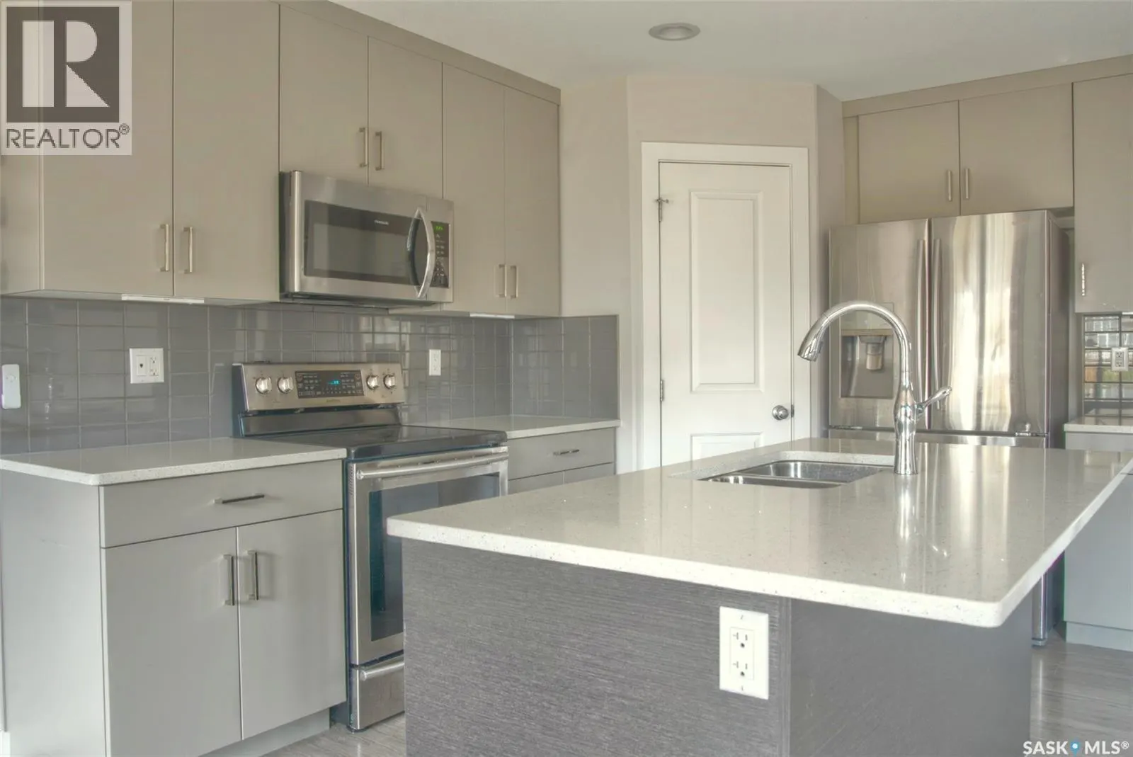 341 Germain MANOR