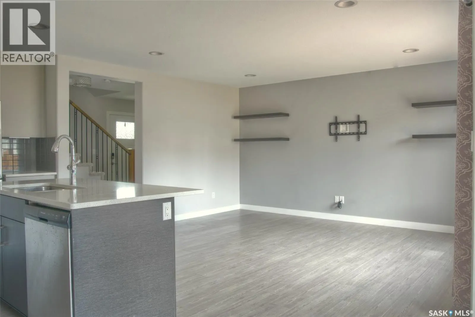 341 Germain MANOR
