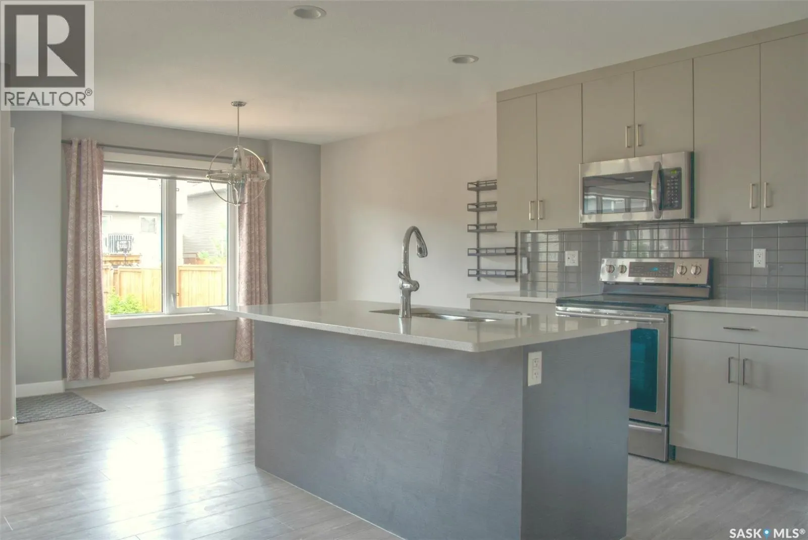 341 Germain MANOR
