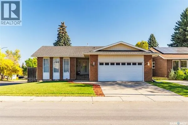 Home for sale: 419 Kingsmere BOULEVARD, Saskatoon, SK