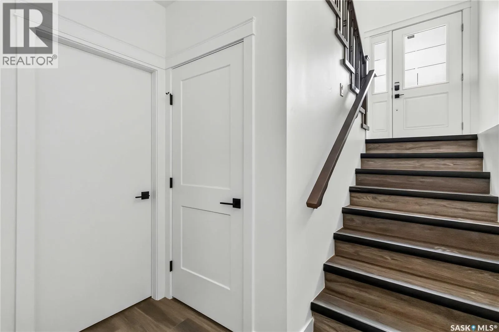 1211 Nightingale TERRACE