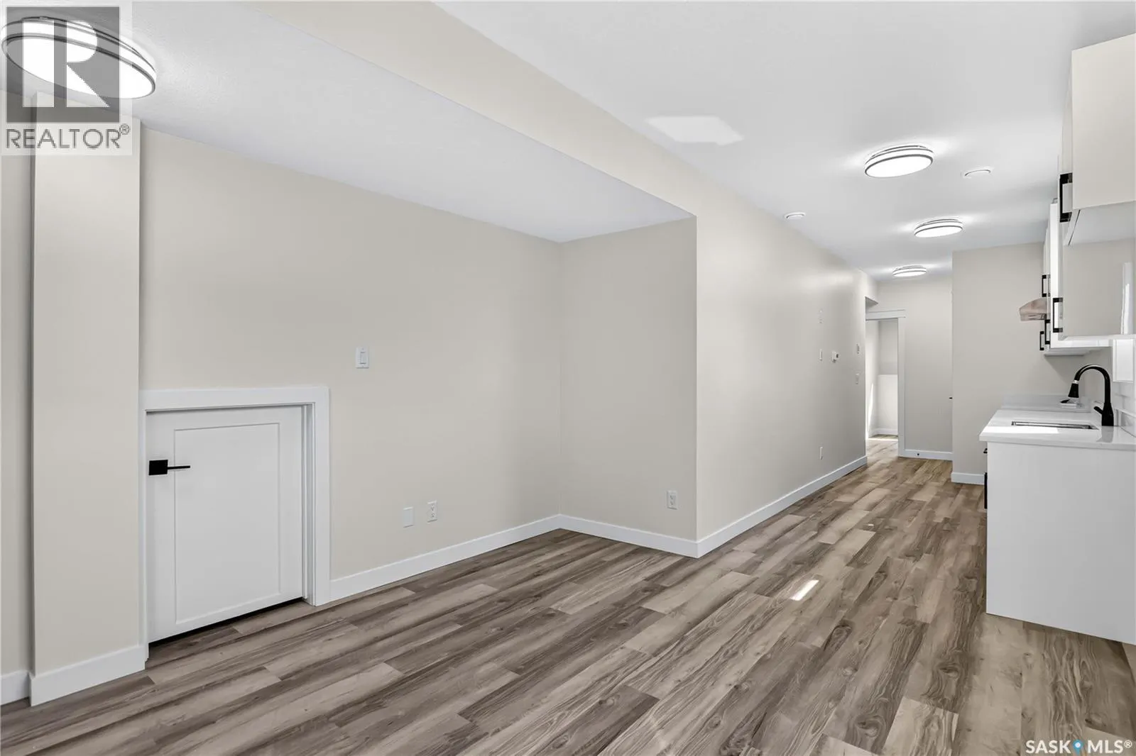 1211 Nightingale TERRACE
