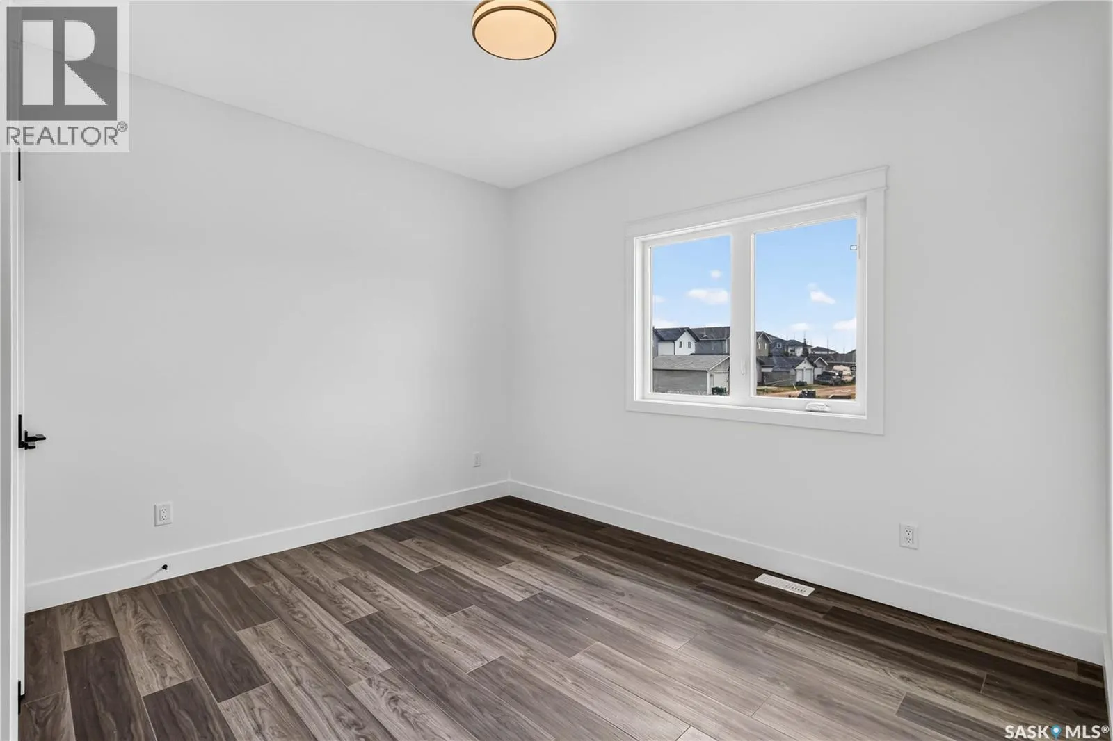 1211 Nightingale TERRACE