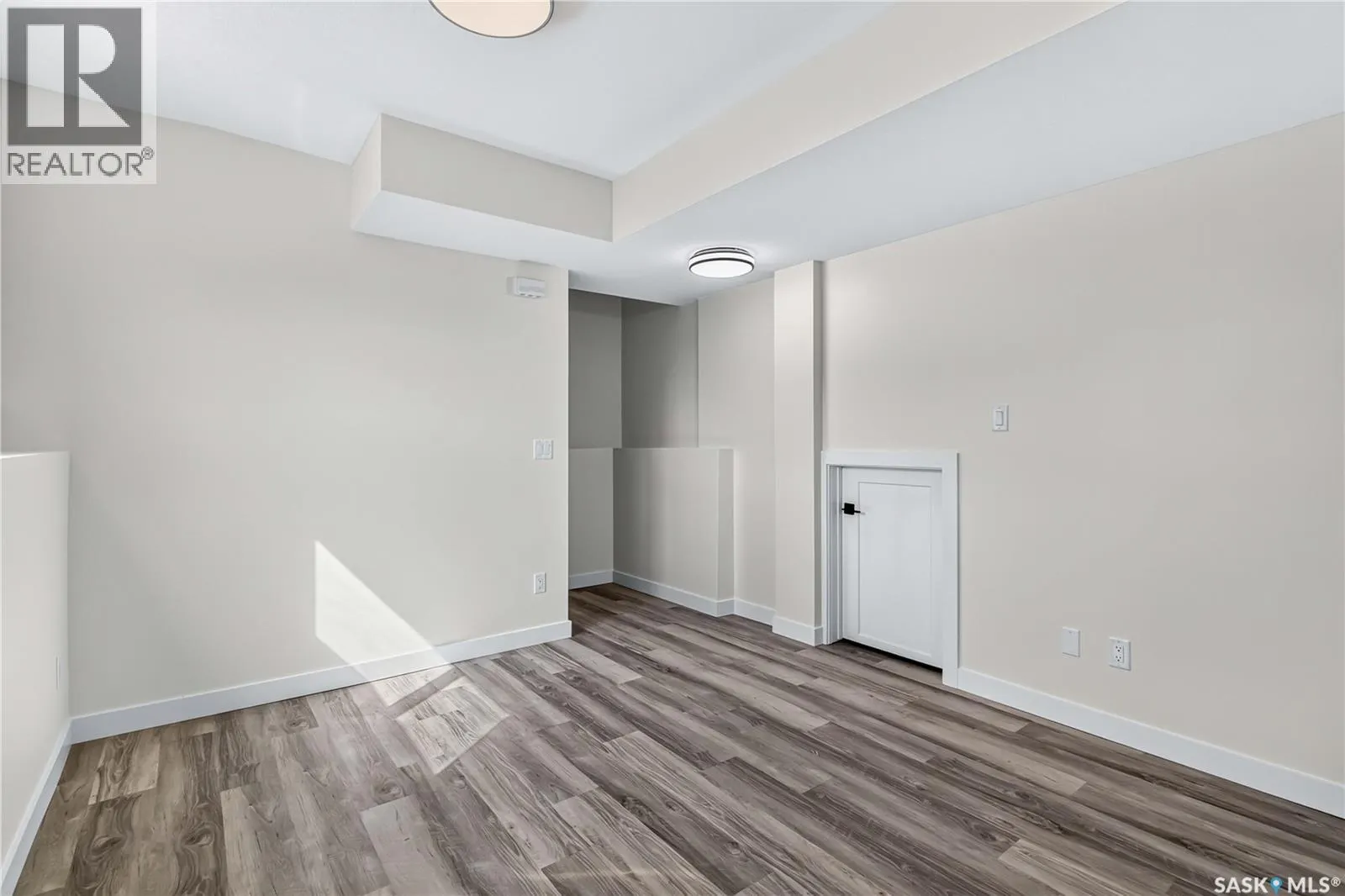 1211 Nightingale TERRACE