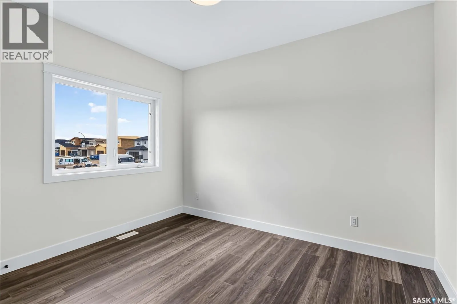 1211 Nightingale TERRACE