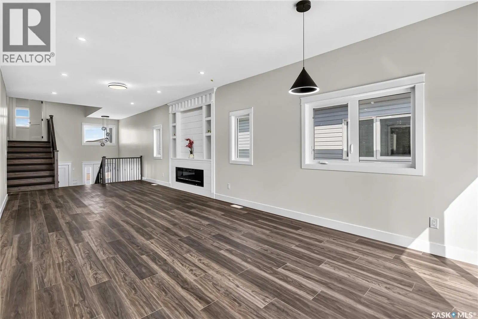 1211 Nightingale TERRACE