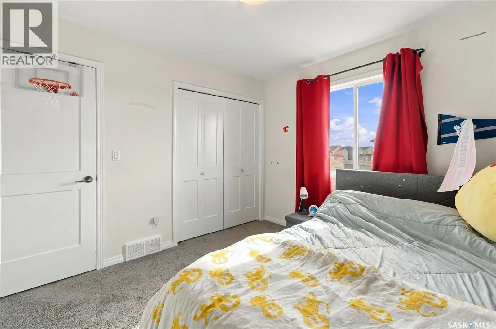 707 Underhill LANE
