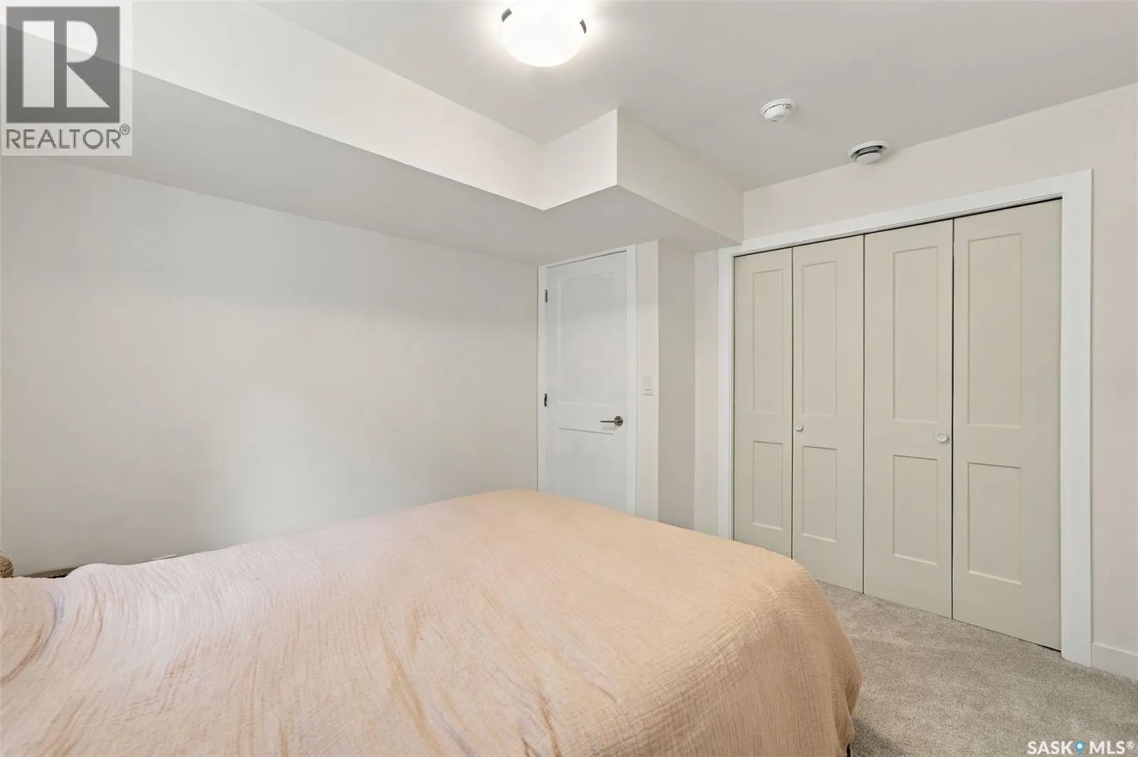 707 Underhill LANE
