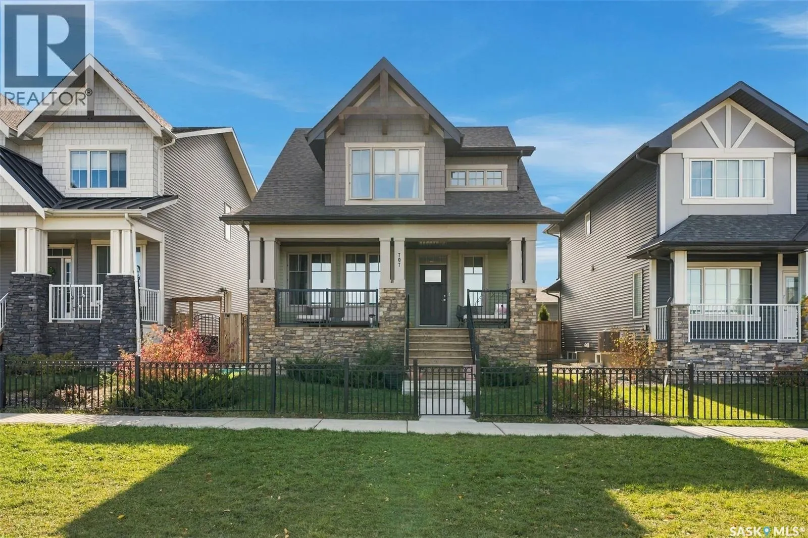 707 Underhill LANE