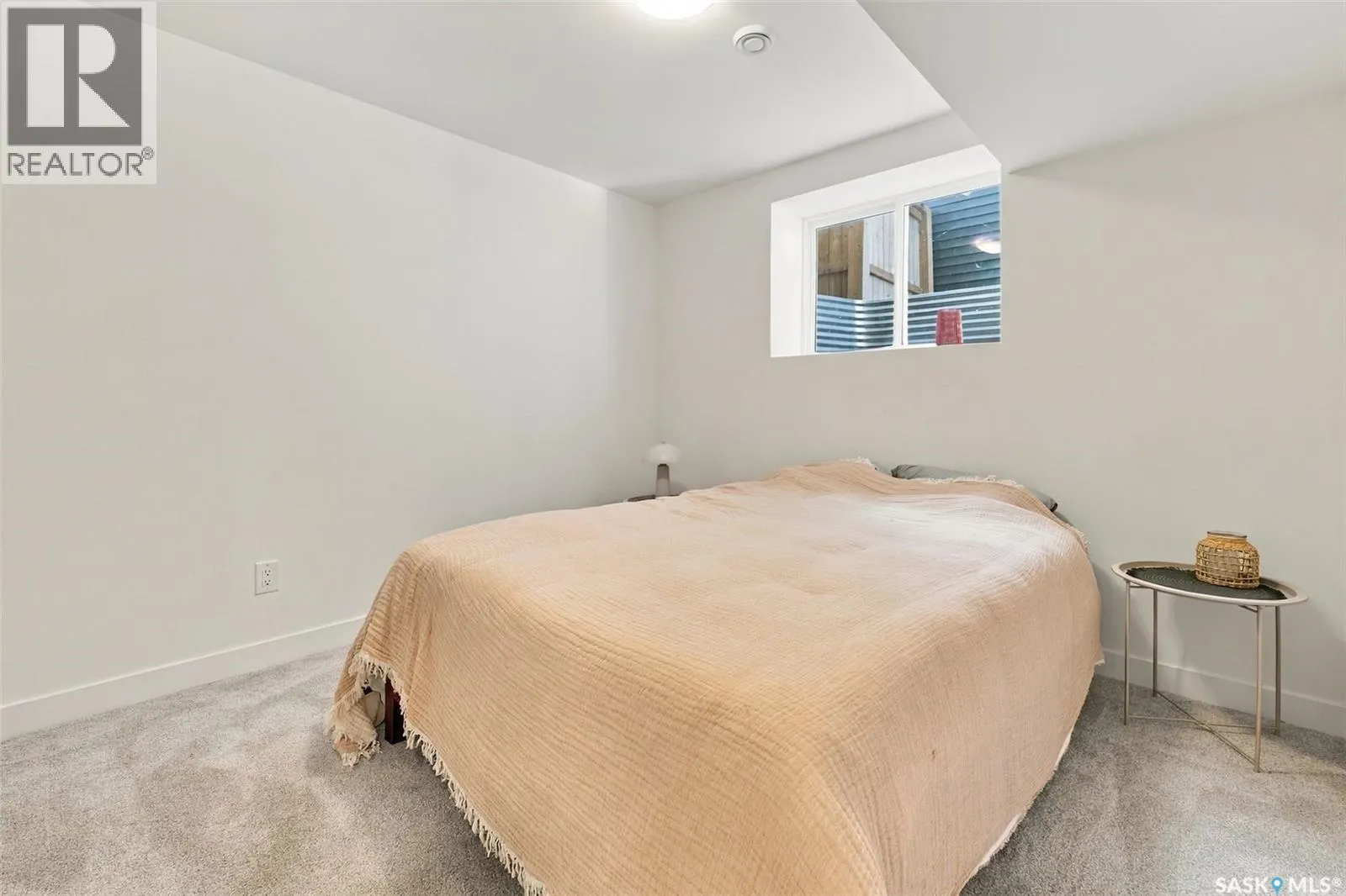 707 Underhill LANE
