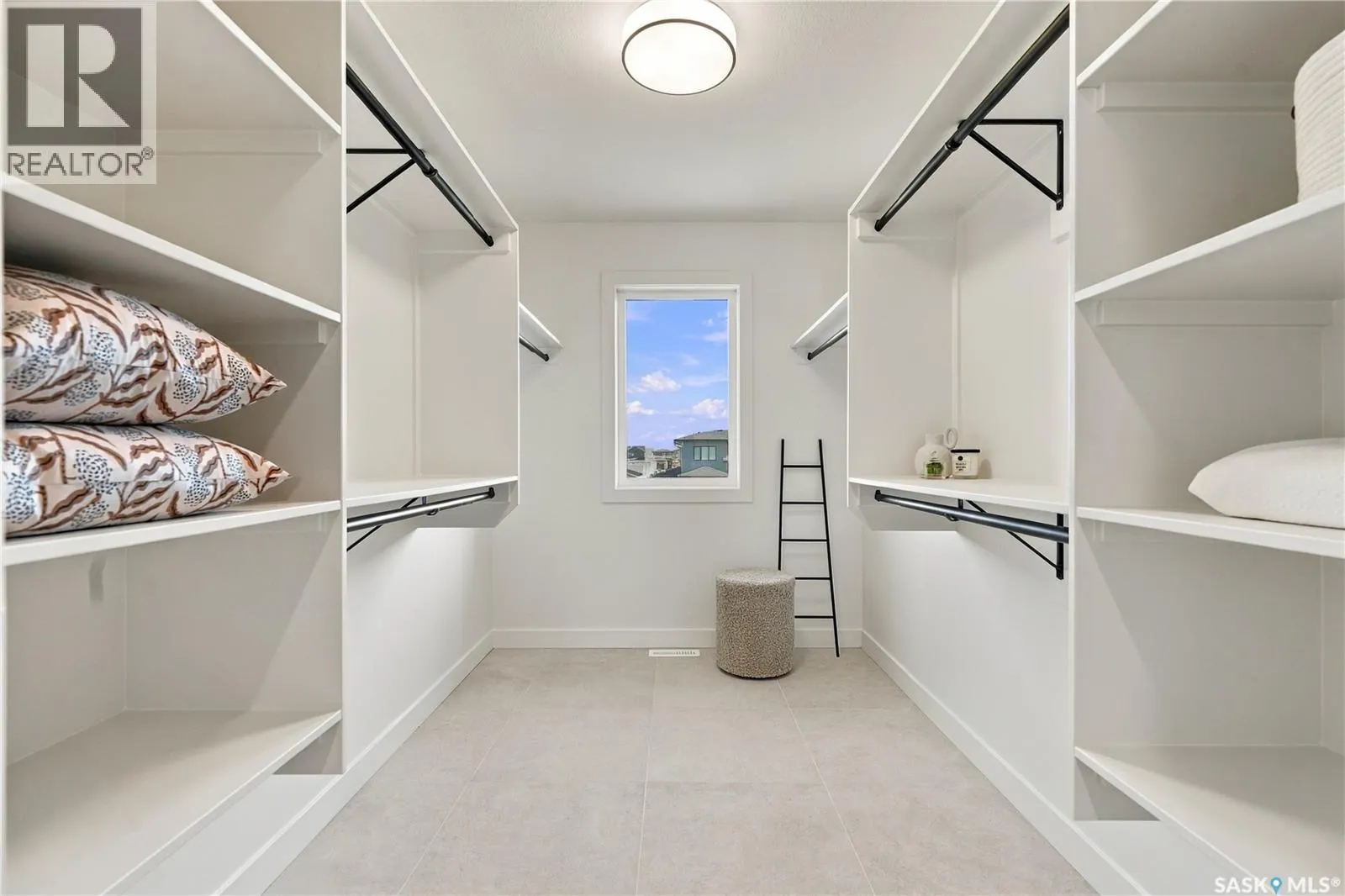 660 Pepper BEND