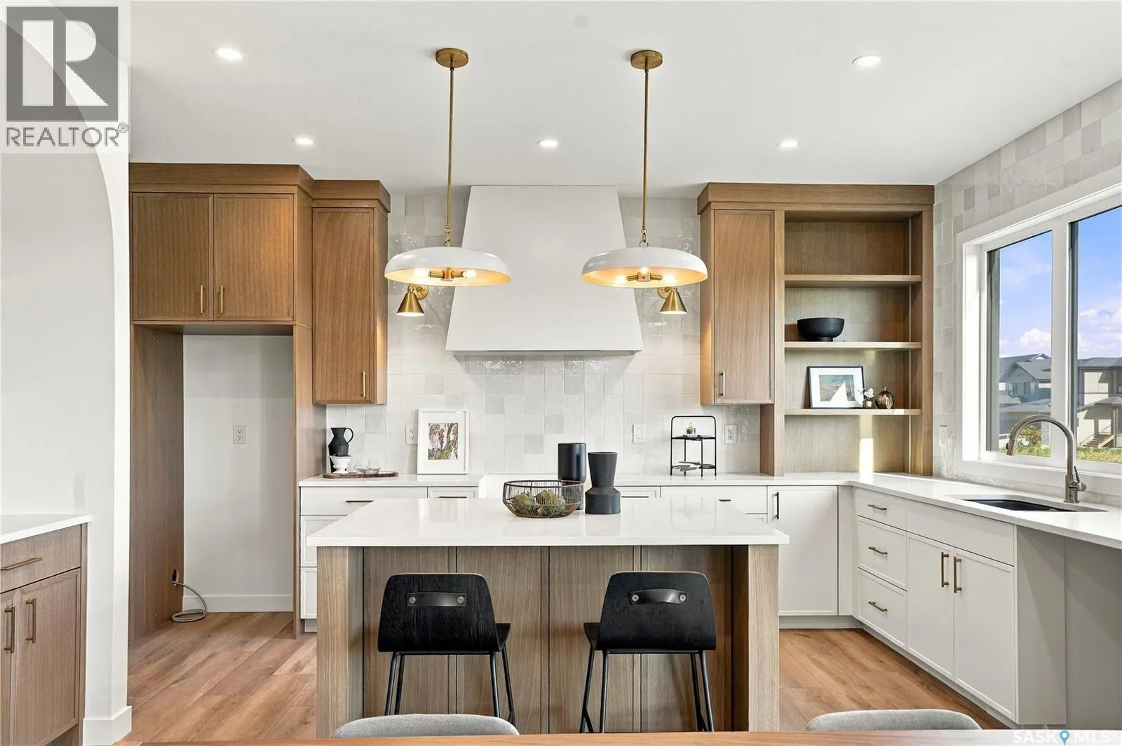660 Pepper BEND