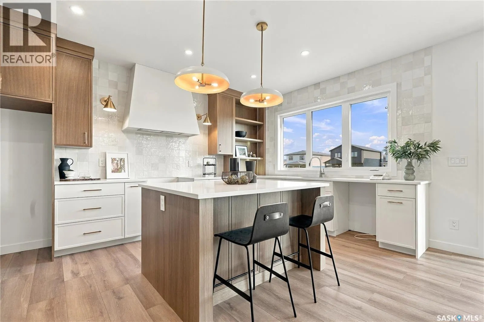 660 Pepper BEND